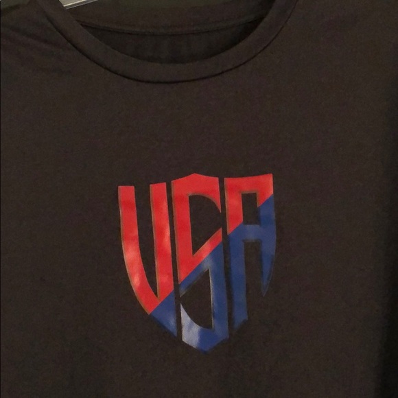 🍀 4/$15! C9 by Champion USA duo dry workout shirt sz medium - Picture 2 of 10